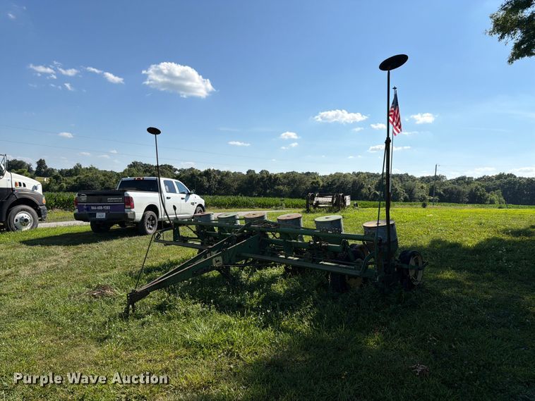 Planters and Seeders For Sale Near Columbia, TN | Purple Wave Auction