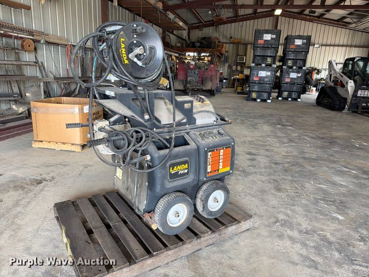 Landa PHW4-2024 hot pressure washer - NA9468