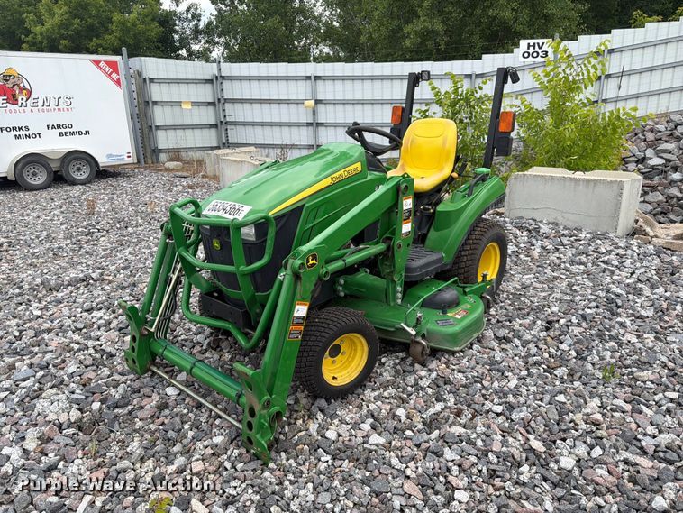 2014 John Deere 1023E MFWD tractor - YA3913