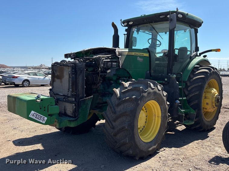 2019 John Deere 8270R MFWD tractor - YA3933