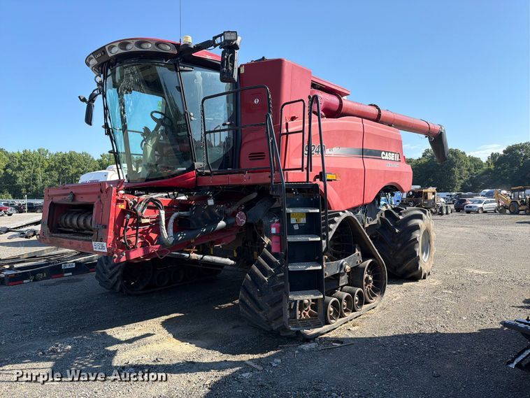 2017 Case IH 9240 Axial-Flow RWA combine - YA4098