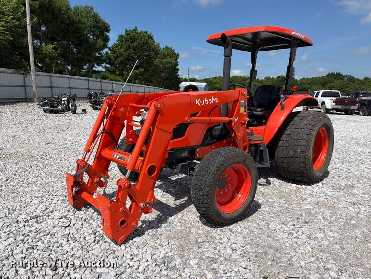2022 Kubota M6060 MFWD tractor - YA4166