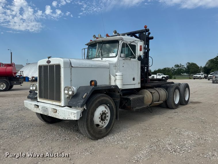 1983 Peterbilt 353 semi truck - DW6776