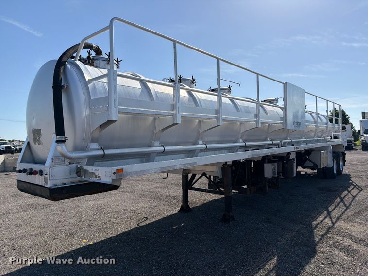 2015 ITI AV15010250 vacuum trailer - EG9254
