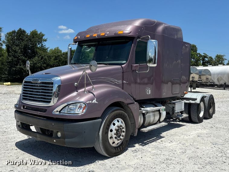 2017 Freightliner Columbia 120 Glider semi truck - ER3083