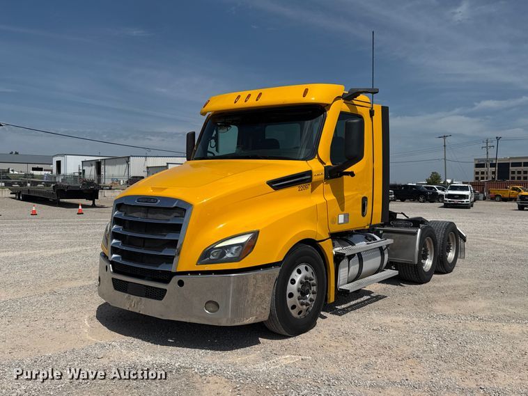 Freightliner Trucks For Sale | Purple Wave Auction