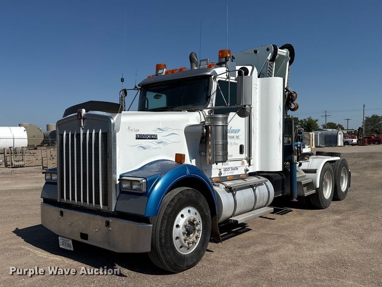 2009 Kenworth W900 crane truck - EW4020