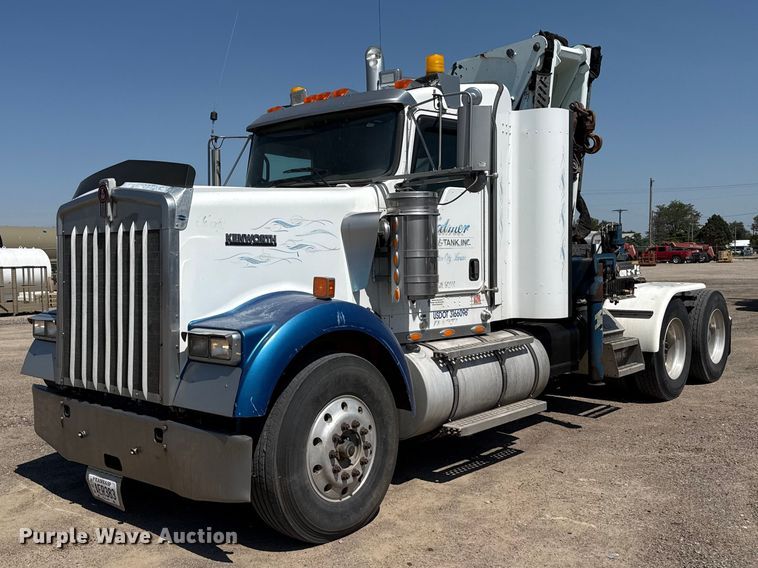 2009 Kenworth W900 crane truck - EW4021