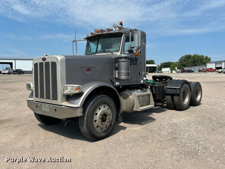 2008 Peterbilt 388 semi truck - NM9804