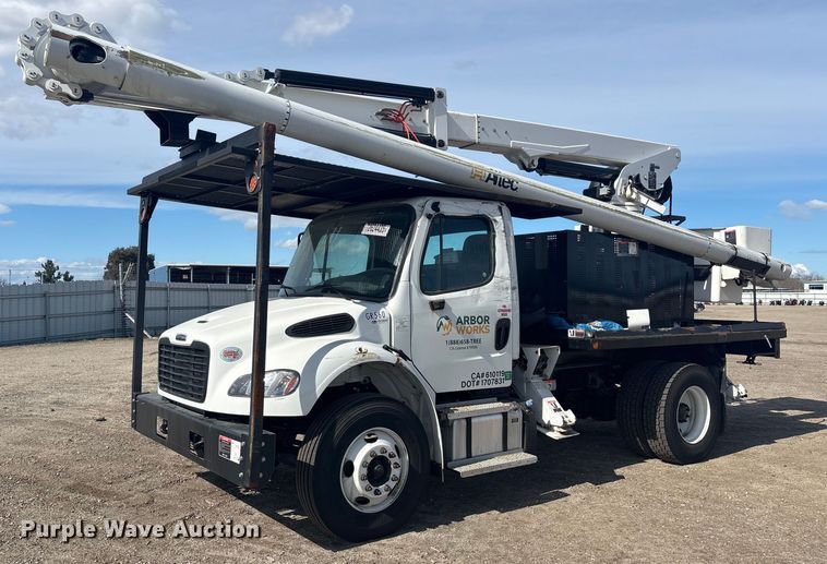 2025 Freightliner Business Class M2 bucket truck - YA2197