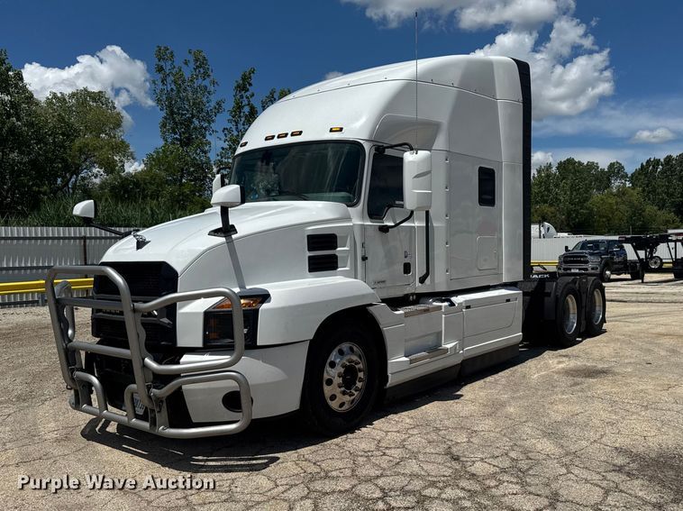 2023 Mack Anthem semi truck - YA3390