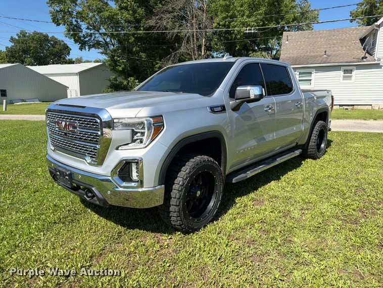 2021 GMC Sierra 1500 SLT Crew Cab pickup truck - DQ7959