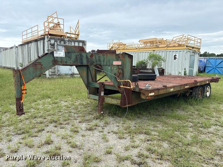1975 DUGA Tilt deck equipment trailer - EA7308