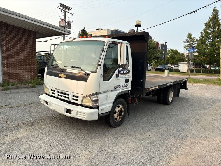 2006 Chevrolet W4500 flatbed truck - EF1277