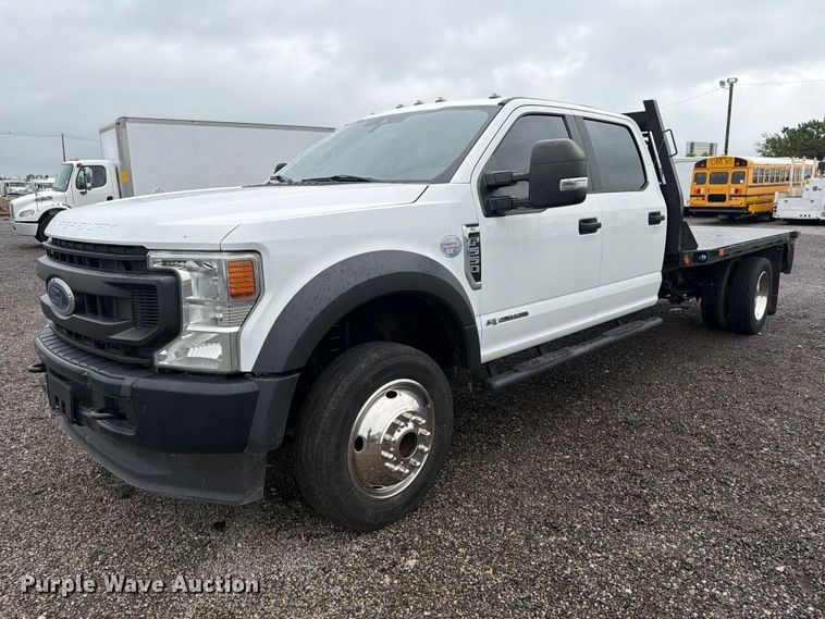 2022 Ford F550 Super Duty Crew Cab flatbed truck - EG9240