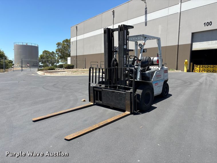2013 Nissan PF90YLP forklift - EP3017