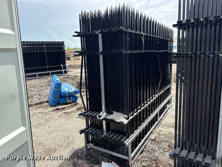 (22) Valley Pioneer F10 fence panels - ET0278