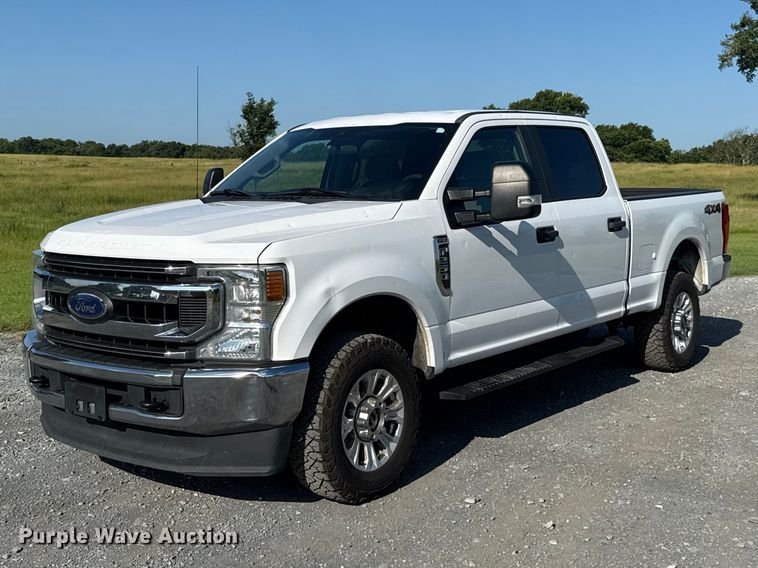 2020 Ford F250 Super Duty Crew Cab pickup truck - ET6459