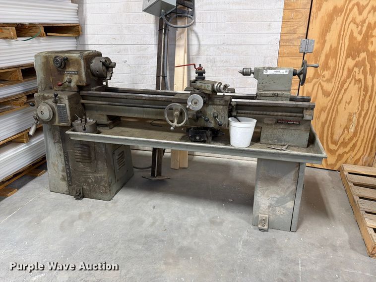 Clausing 6913  metal lathe - EV2332