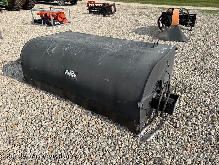 Pabreak 72" W skid steer sweeper - EX2119