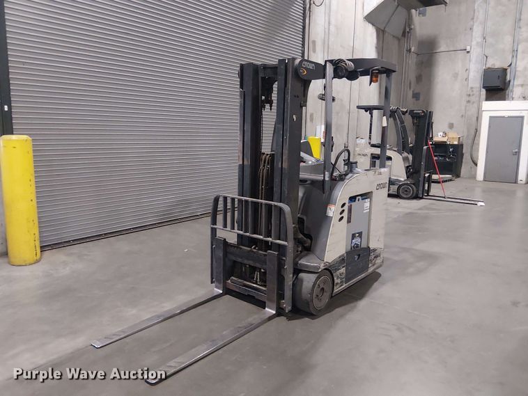 2018 Crown RC5545-40 forklift - EX3021