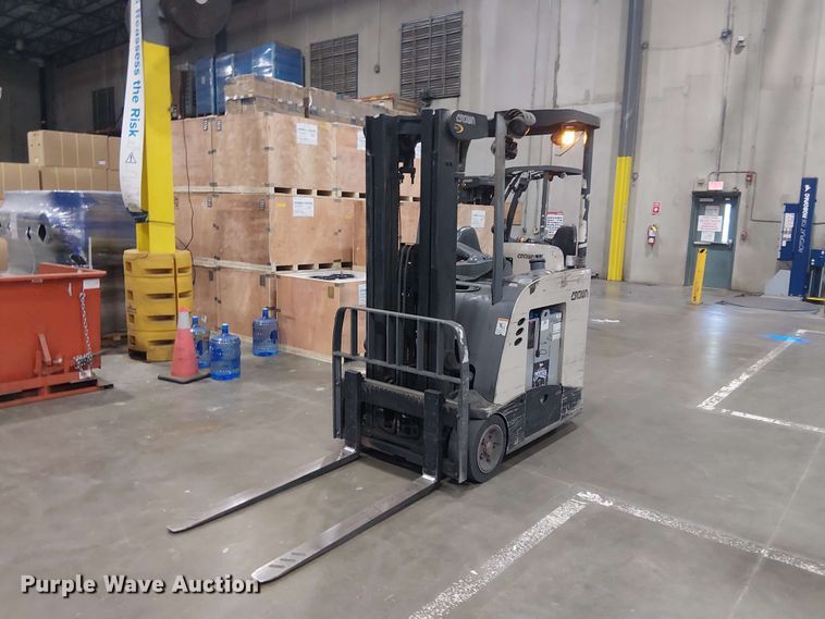 2018 Crown RC5545-40 forklift - EX3026
