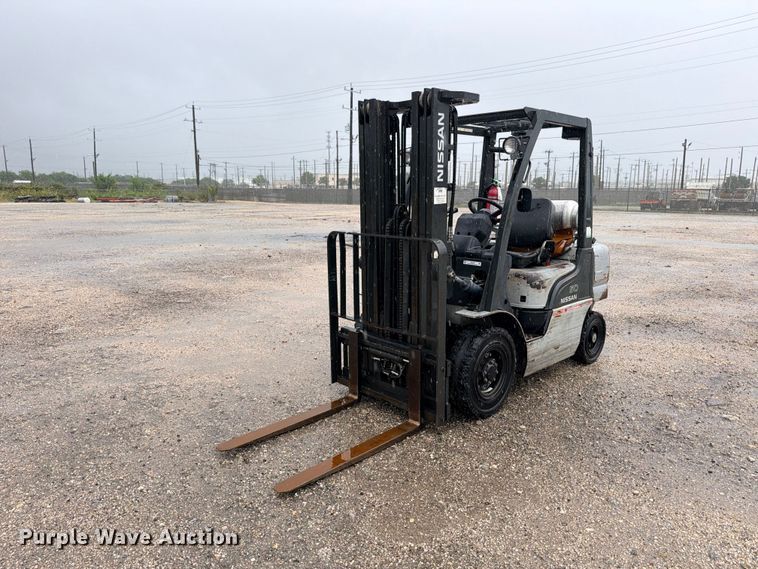 Nissan 50 forklift - FB8266
