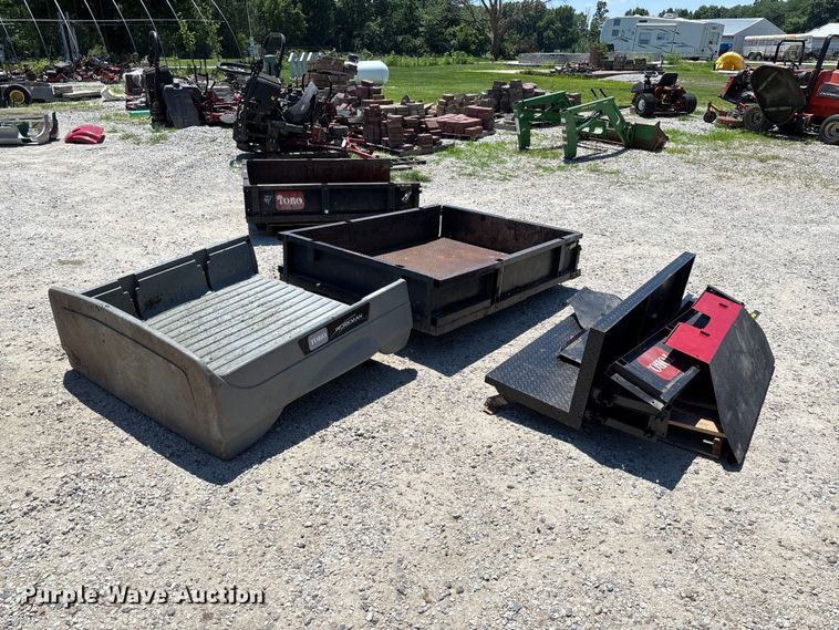 (3) Toro Workman beds - FC1849
