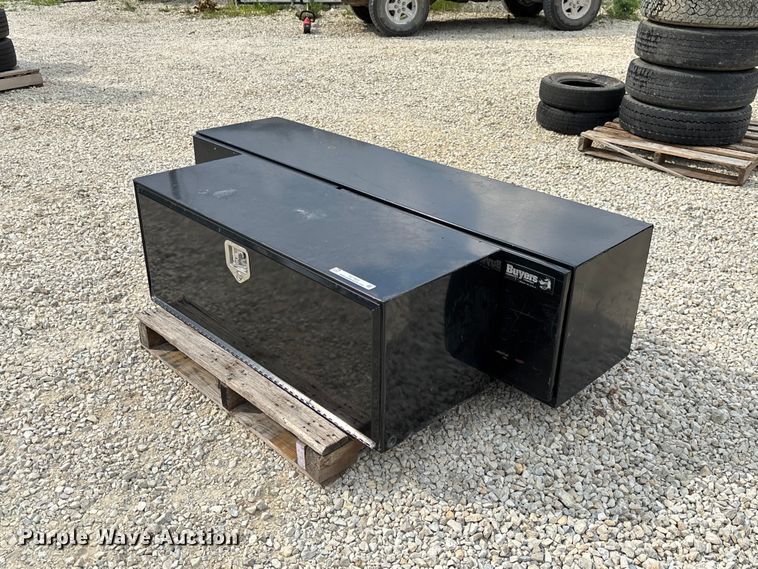 (2) toolboxes - FC1923