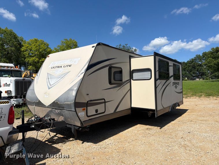 2015 Gulf Stream Coach Streamline Ultra Light camper - FK3159