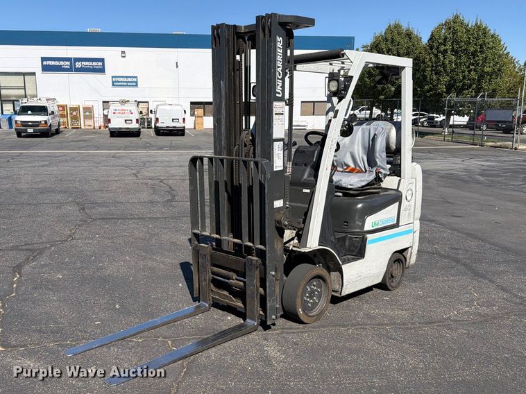 2017 UniCarriers CFS40 forklift - FK4537