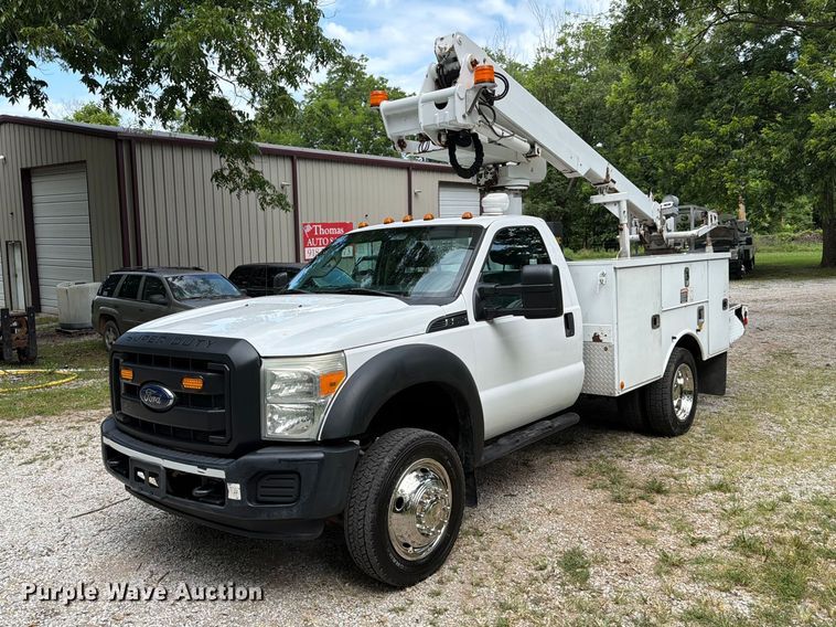 2014 Ford F550 Super Duty bucket truck - FN2512
