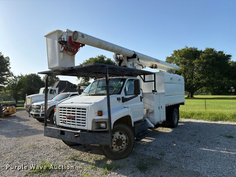 2007 GMC C7500 forestry bucket truck - FN2516