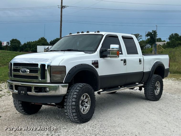 2008 Ford F250 Super Duty  XLT Crew Cab pickup truck - FT6009