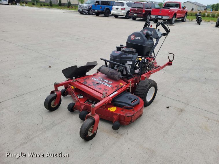 2019 eXmark Turf Tracer push mower - FU0026