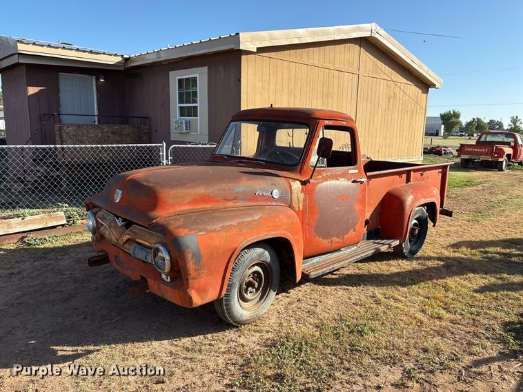 1955 Ford F250 pickup truck - JM9491