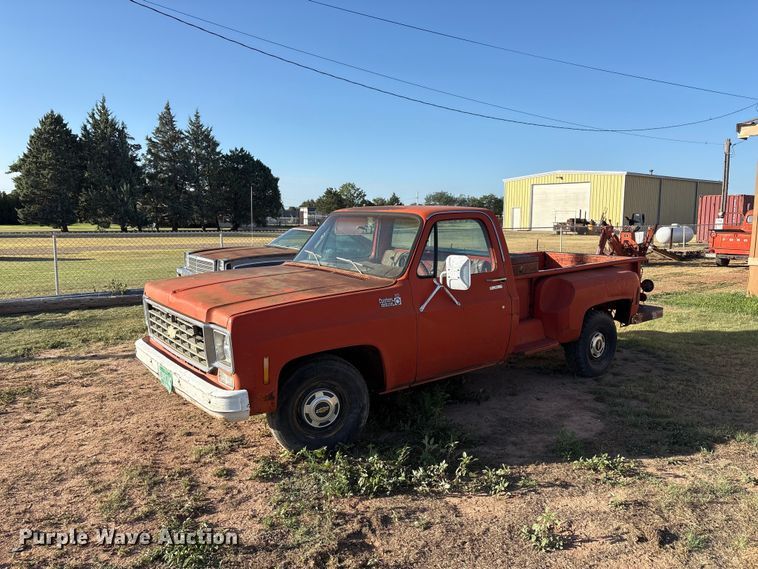 1975 Chevrolet C10 pickup truck - JM9493
