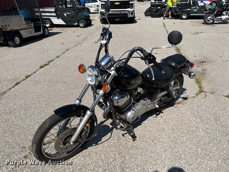 2011 Yamaha Virago 250 motorcycle - MQ9037