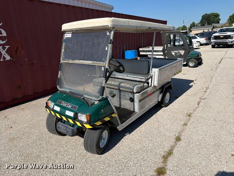 2006 Club Car Turf 2 golf cart - MQ9041