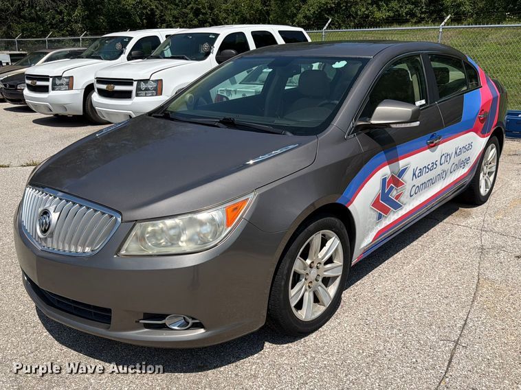 2010 Buick Lacrosse  - MQ9043