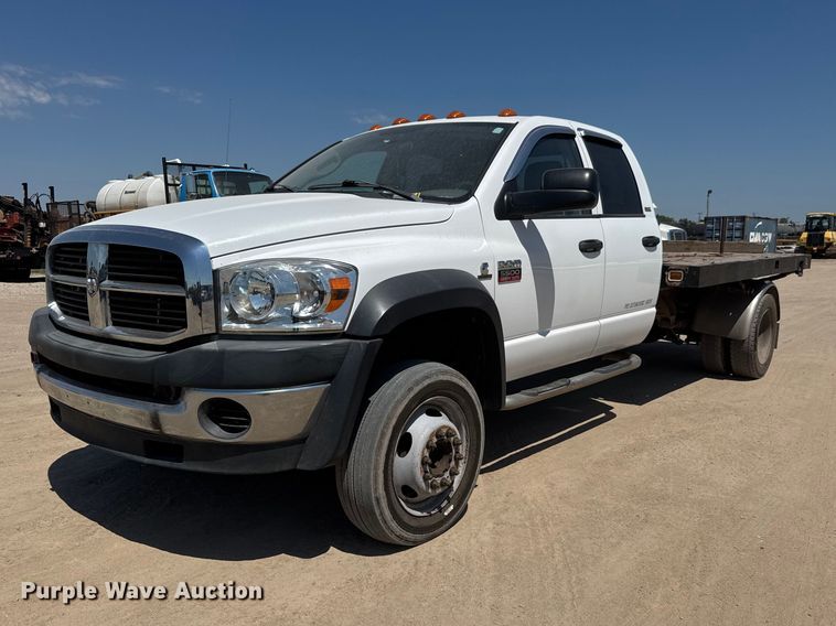 2008 Dodge Ram 5500 Ext. Cab flatbed truck - NJ9249