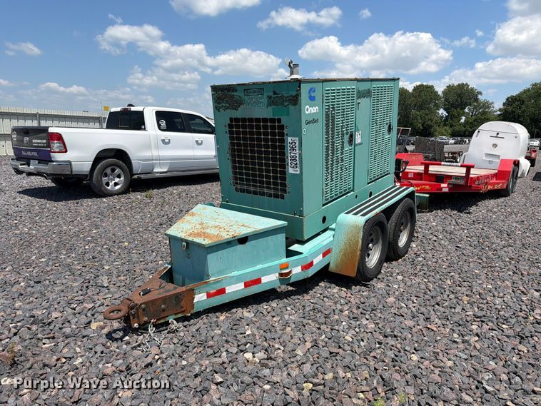 1999 Onan DGBC-3378895 generator  - YA4128