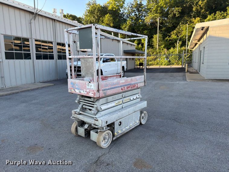 Scissor Lifts For Sale Near Blue Springs, MO | Purple Wave Auction