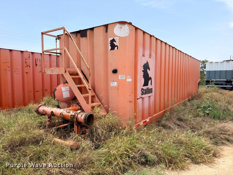 Salty's Manufacturing frac tank trailer - ED5437