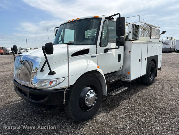 2008 International 4300 utility / service truck - EG9248
