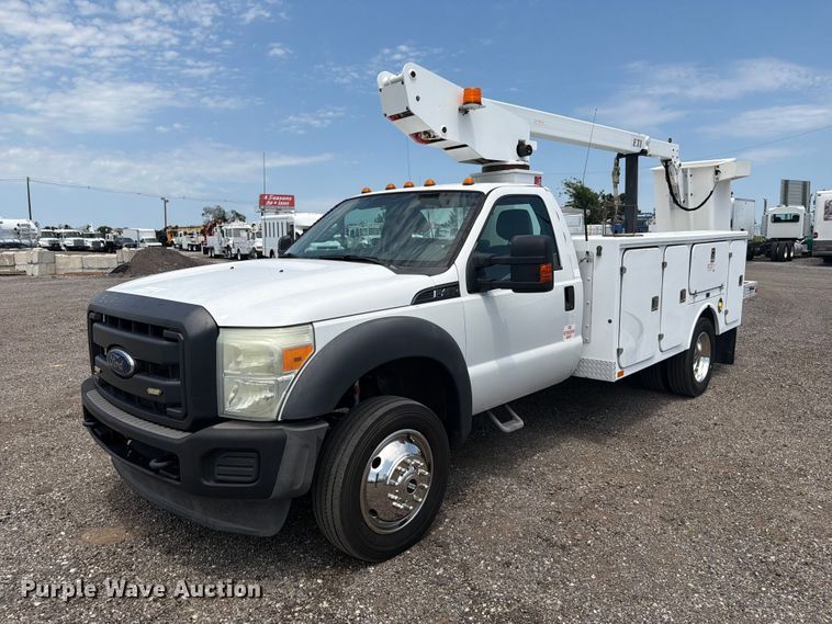 2015 Ford F450 Super Duty bucket truck - EG9290