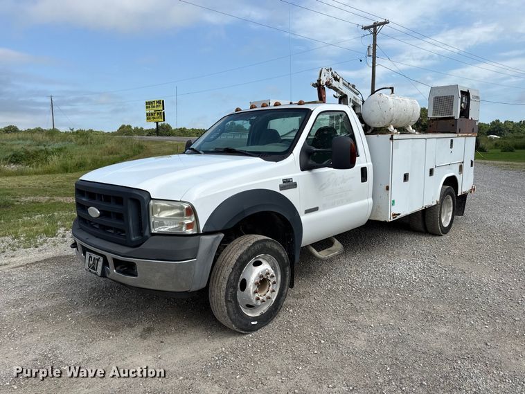 2006 Ford F550 utility / service truck - EN0406