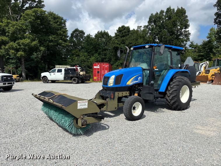 2010 New Holland T5050 tractor - ER3129
