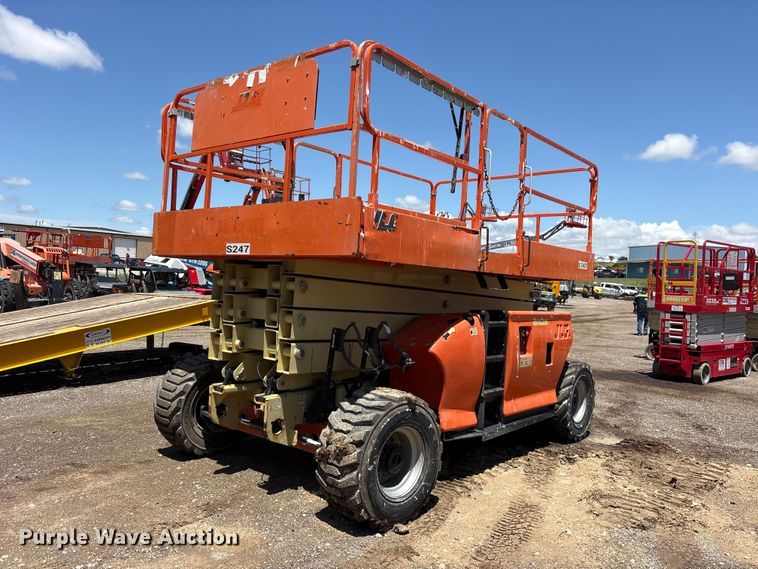 2015 JLG 4394RT scissor lift - ET0123