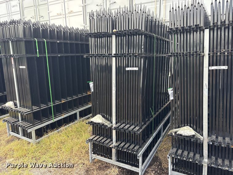 (22) Valley Pioneer F10 fence panels - ET0297